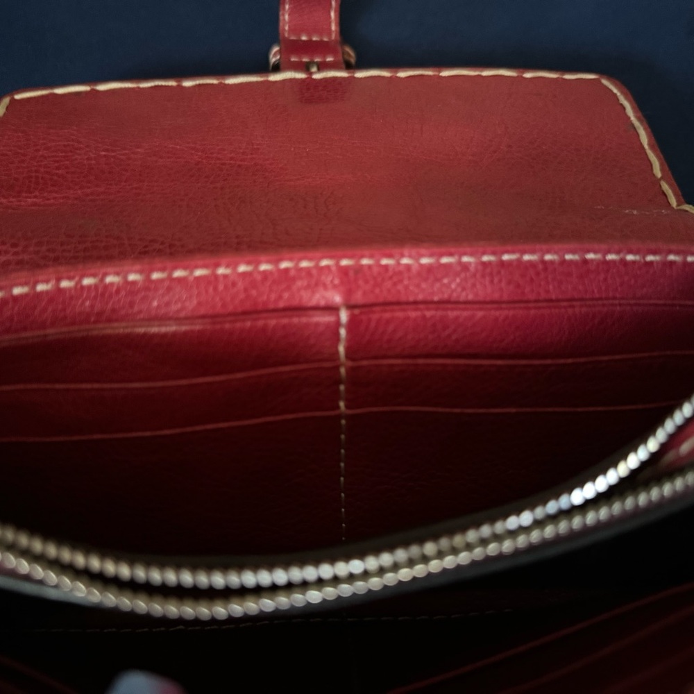 Red Authentic Chloe Wallet - Picture 3 of 12
